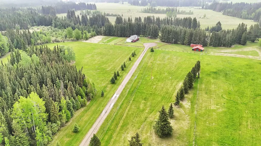 432003 Highway 22 Rural Clearwater County AB T4T 1B5
