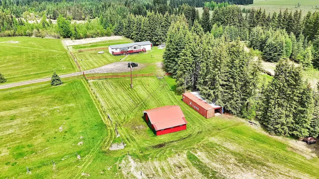 432003 Highway 22 Rural Clearwater County AB T4T 1B5