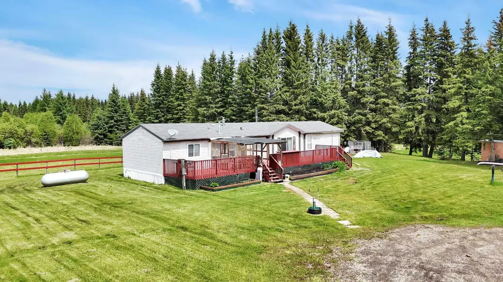 432003 Highway 22 Rural Clearwater County AB T4T 1B5