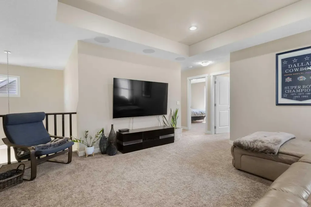 106 Cranarch Landing SE Calgary AB T3M 0Z7
