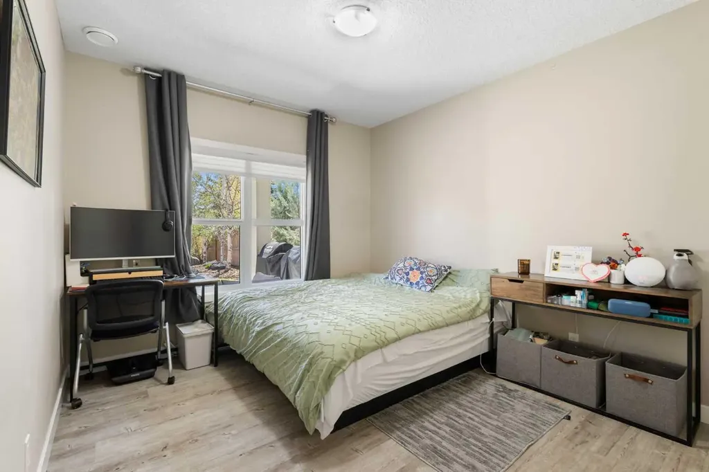 106 Cranarch Landing SE Calgary AB T3M 0Z7
