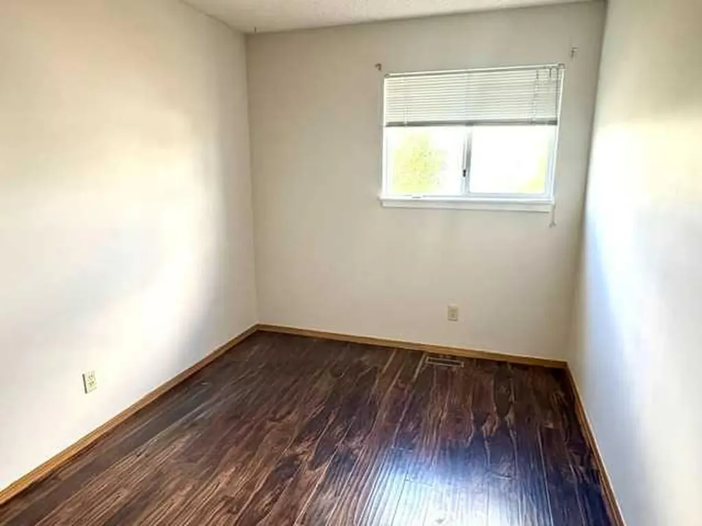 6934 Laguna Way NE Calgary AB T1Y 6W2