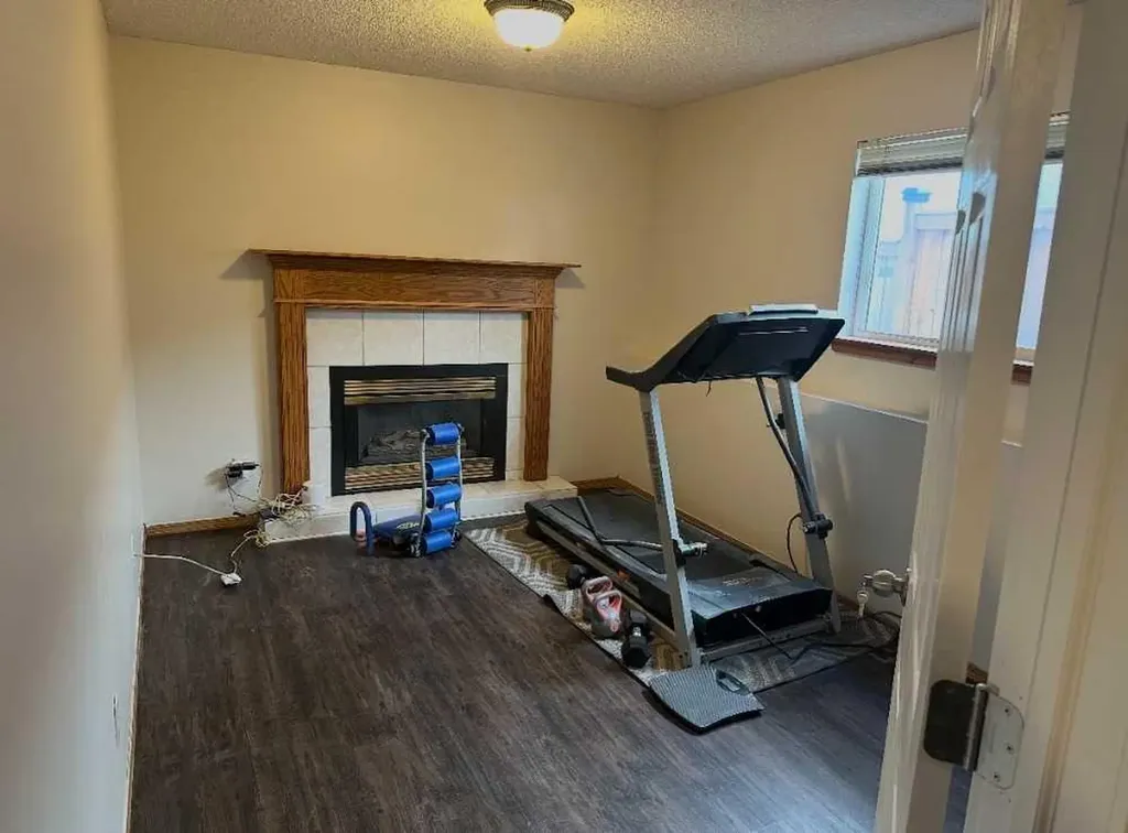 6934 Laguna Way NE Calgary AB T1Y 6W2