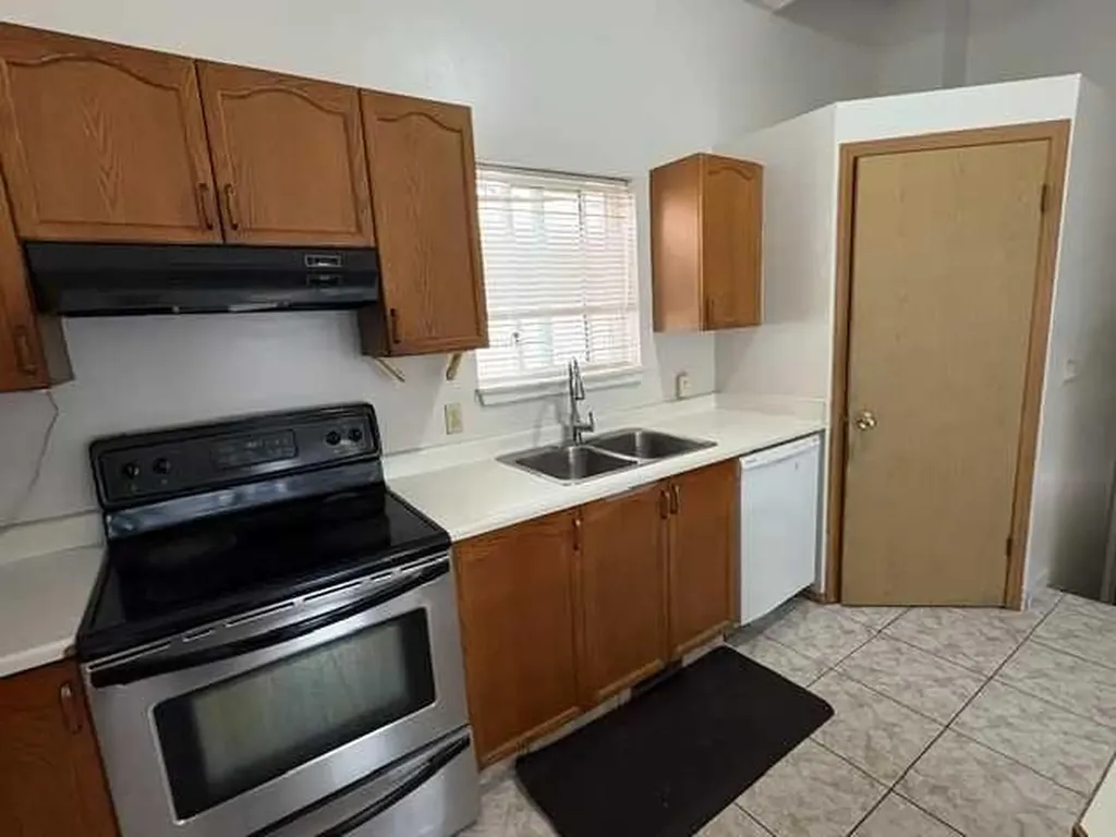 6934 Laguna Way NE Calgary AB T1Y 6W2