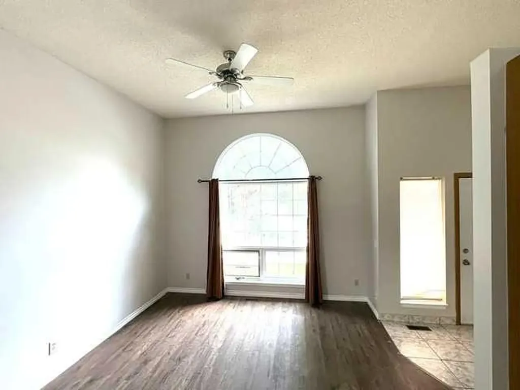 6934 Laguna Way NE Calgary AB T1Y 6W2
