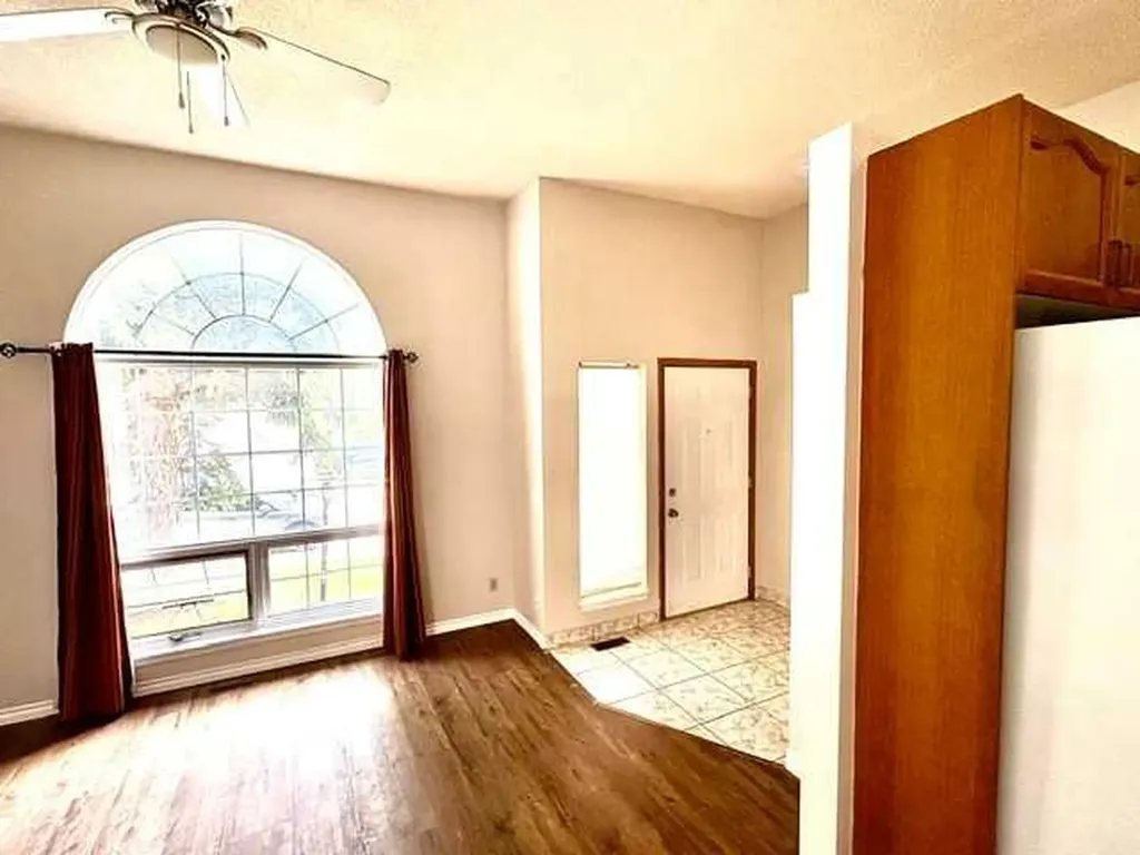 6934 Laguna Way NE Calgary AB T1Y 6W2