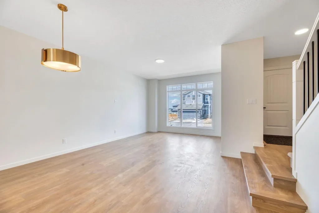 244 Marmot Grove NW Calgary AB T3R 2J5