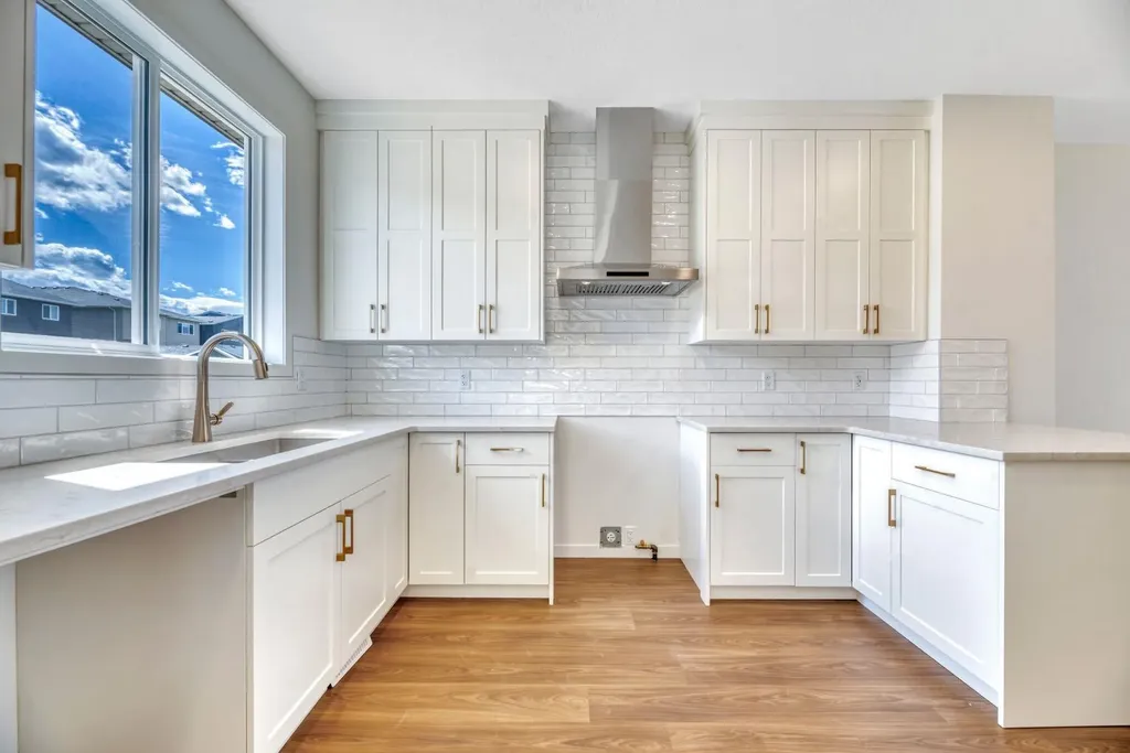 244 Marmot Grove NW Calgary AB T3R 2J5