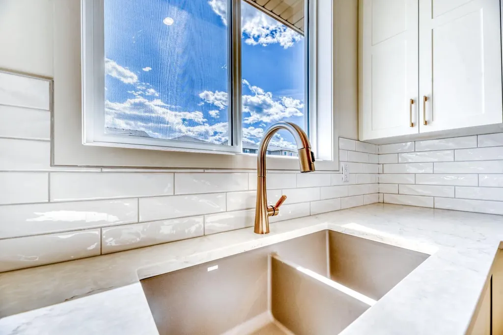 244 Marmot Grove NW Calgary AB T3R 2J5