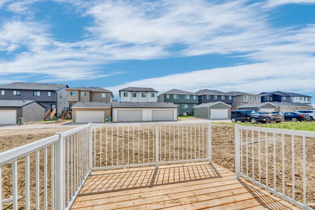 244 Marmot Grove NW Calgary AB T3R 2J5