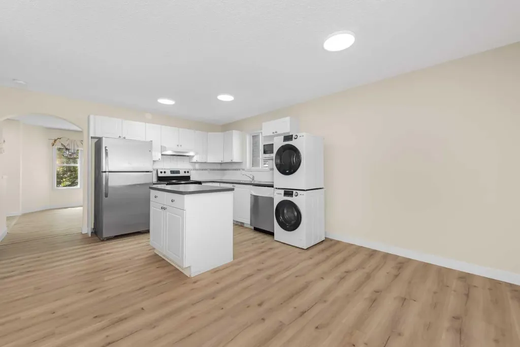 177 Taralea Green NE Calgary AB T3J 4Y4