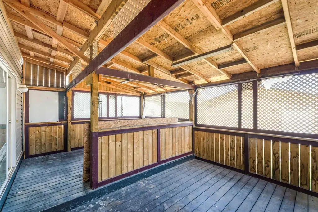 177 Taralea Green NE Calgary AB T3J 4Y4