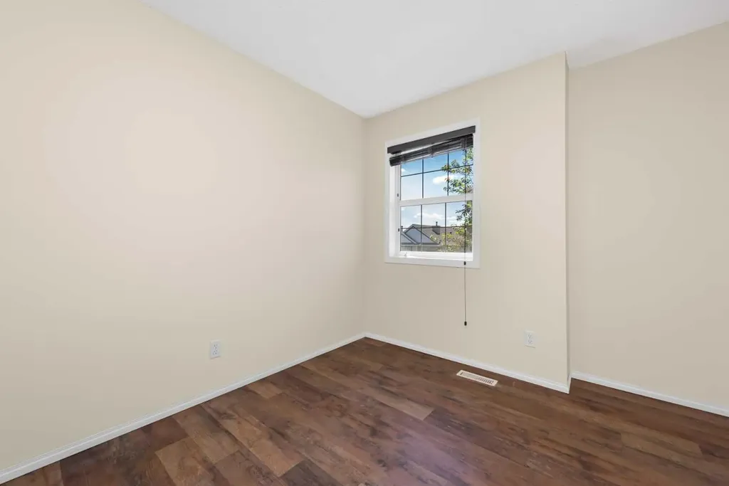 177 Taralea Green NE Calgary AB T3J 4Y4