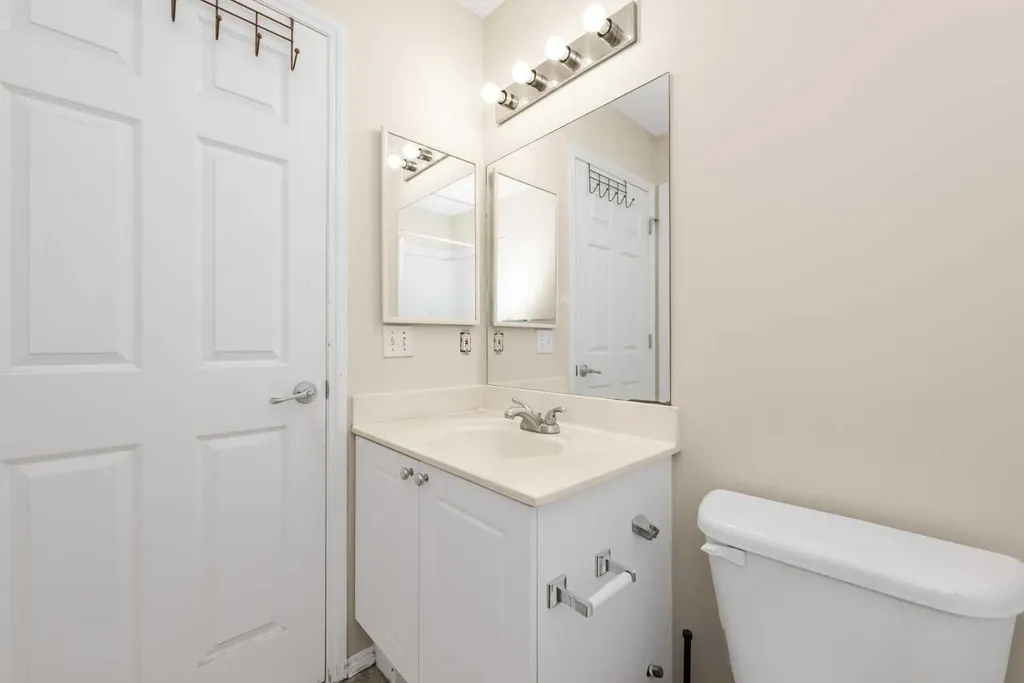 177 Taralea Green NE Calgary AB T3J 4Y4