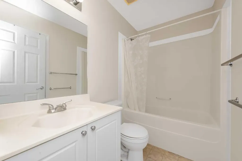 177 Taralea Green NE Calgary AB T3J 4Y4