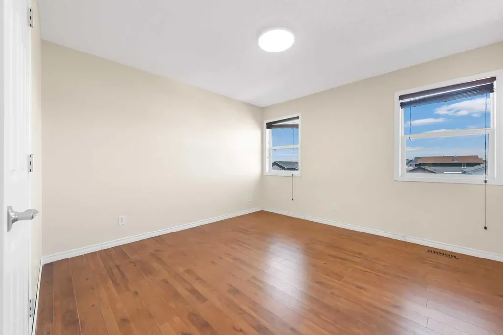 177 Taralea Green NE Calgary AB T3J 4Y4