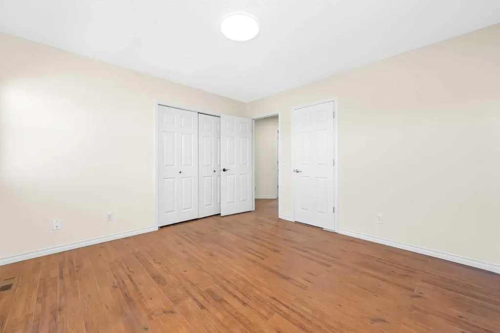 177 Taralea Green NE Calgary AB T3J 4Y4