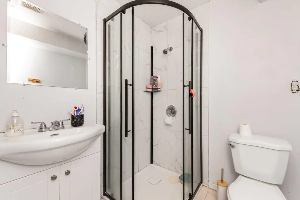 177 Taralea Green NE Calgary AB T3J 4Y4
