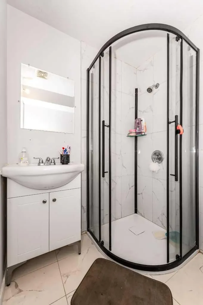 177 Taralea Green NE Calgary AB T3J 4Y4