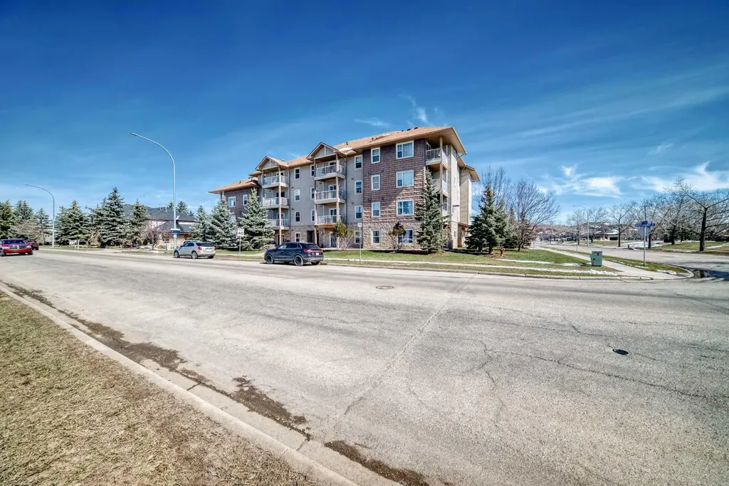 174 N Railway Street Okotoks AB T1S 0E2
