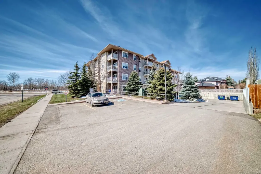 174 N Railway Street Okotoks AB T1S 0E2