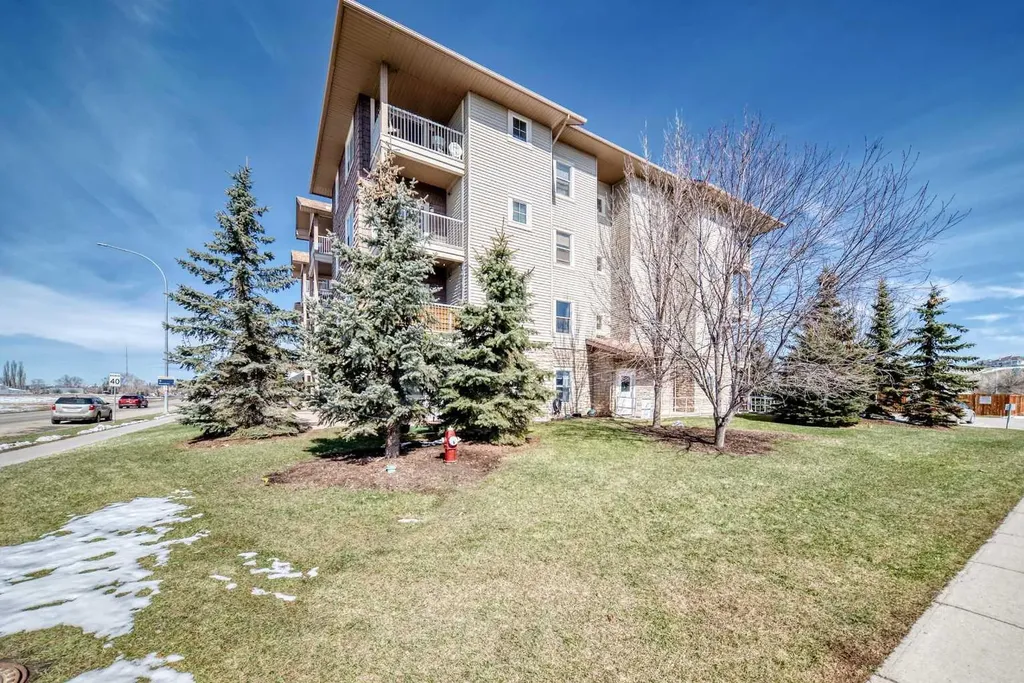 174 N Railway Street Okotoks AB T1S 0E2