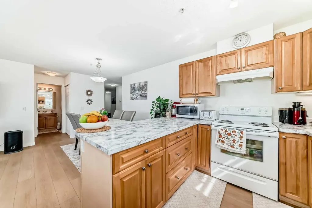 174 N Railway Street Okotoks AB T1S 0E2