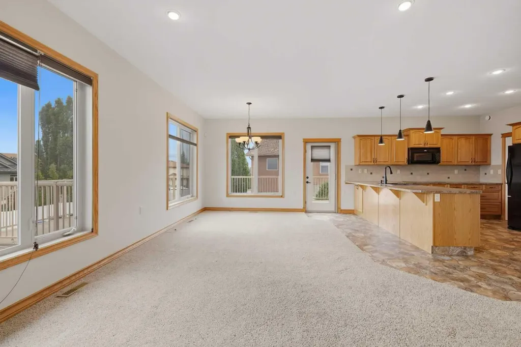 30 Lawson Close Red Deer AB T4R 0H4