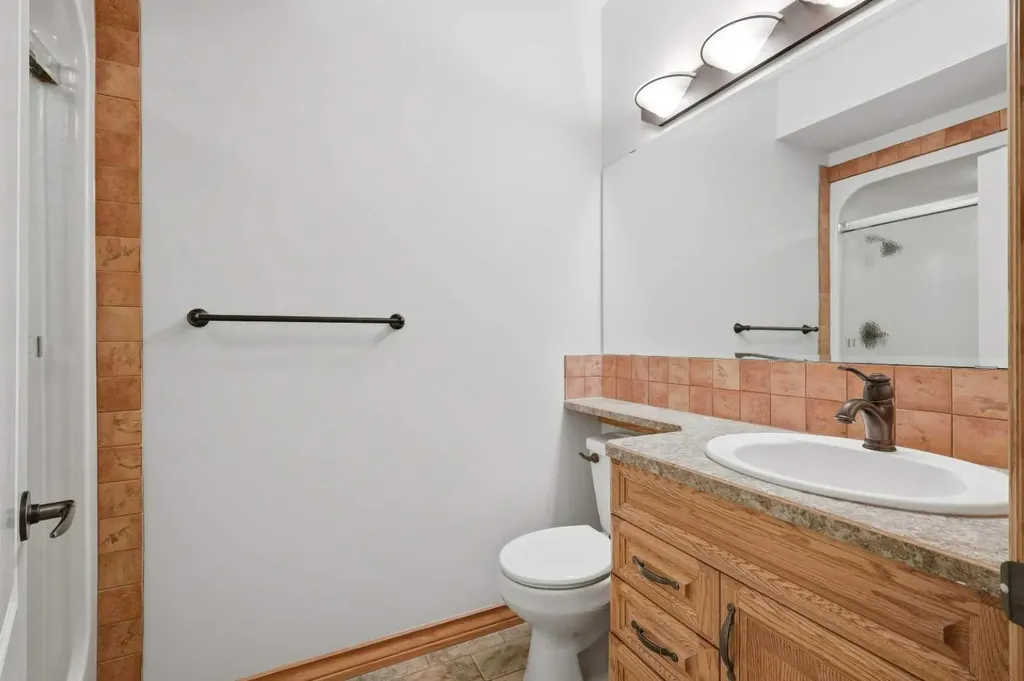 30 Lawson Close Red Deer AB T4R 0H4