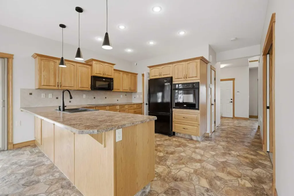 30 Lawson Close Red Deer AB T4R 0H4