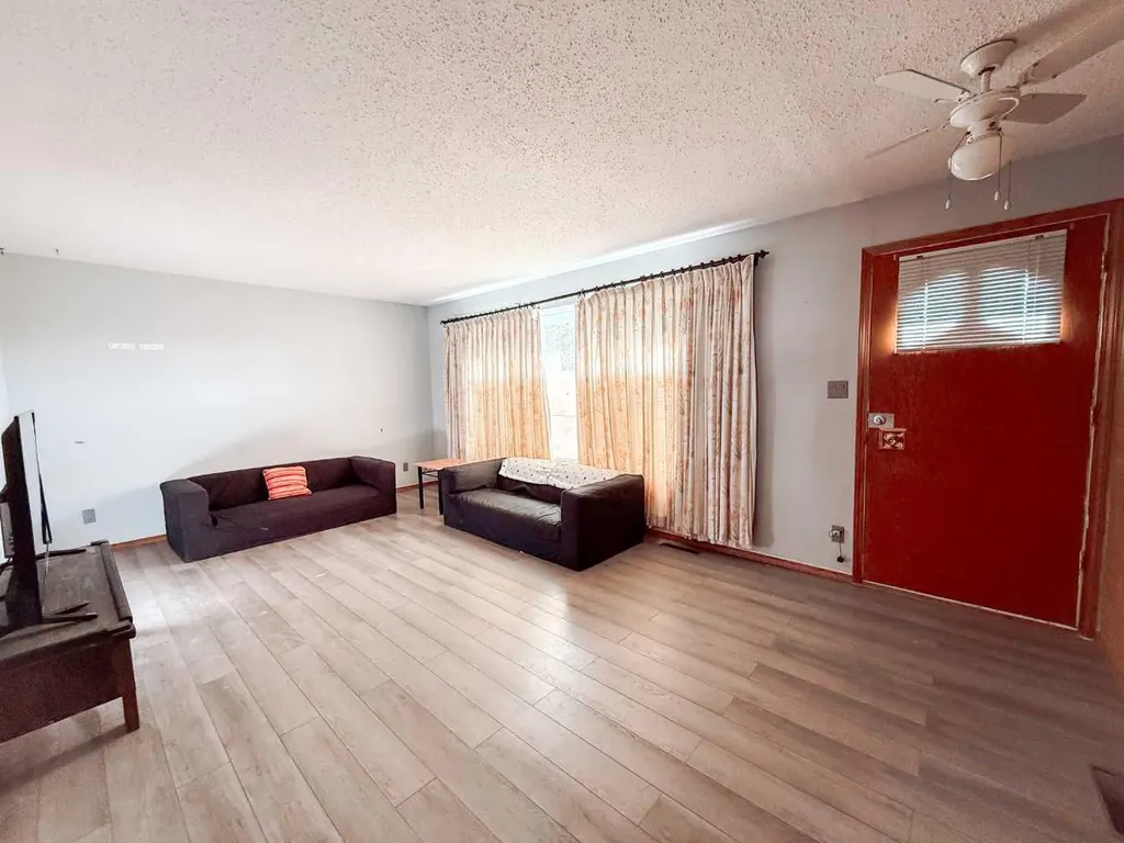 4603 54 Street Rycroft AB T0H 3A0