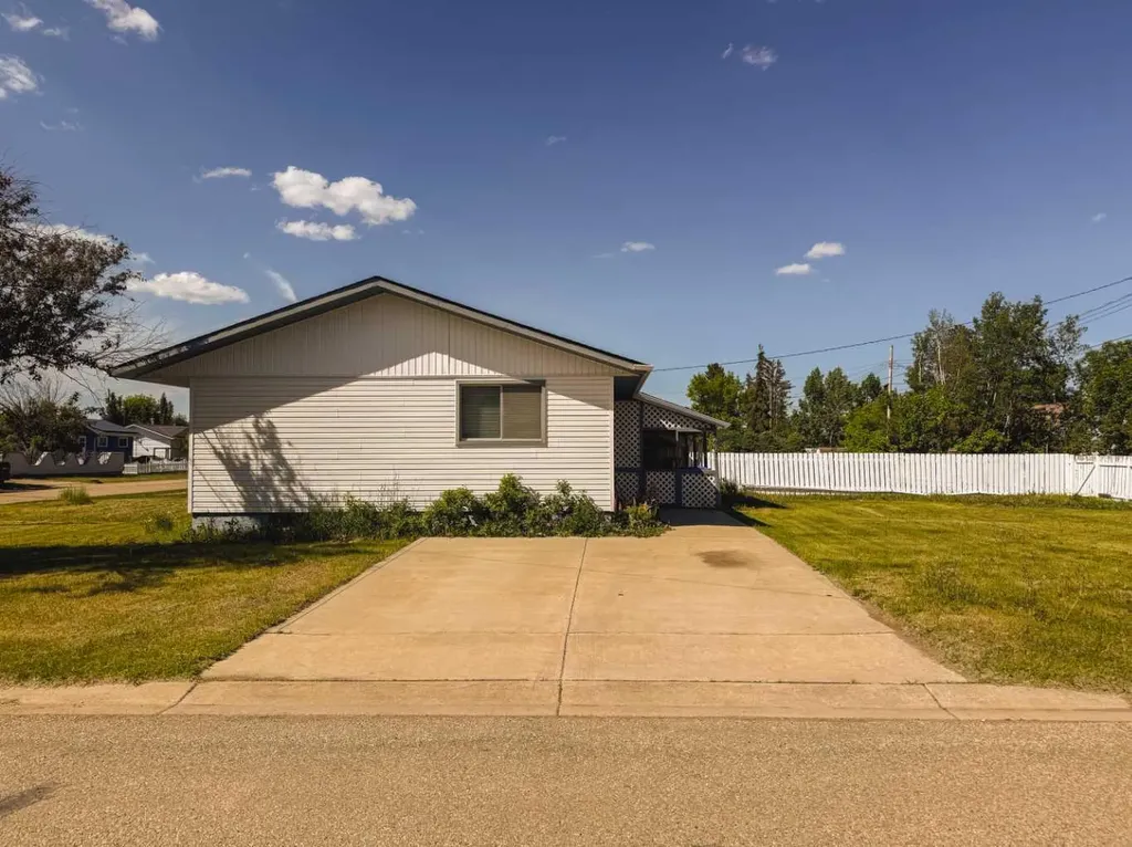 4603 54 Street Rycroft AB T0H 3A0