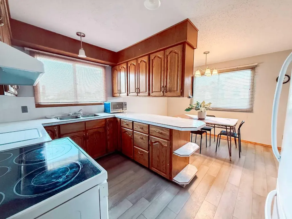 4603 54 Street Rycroft AB T0H 3A0