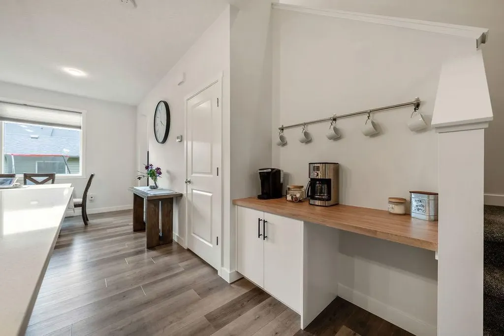 163 Highview Gate SE Airdrie AB T4A 3L6
