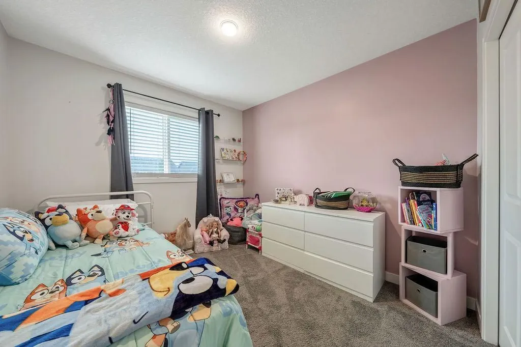 163 Highview Gate SE Airdrie AB T4A 3L6