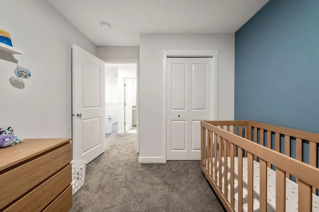163 Highview Gate SE Airdrie AB T4A 3L6