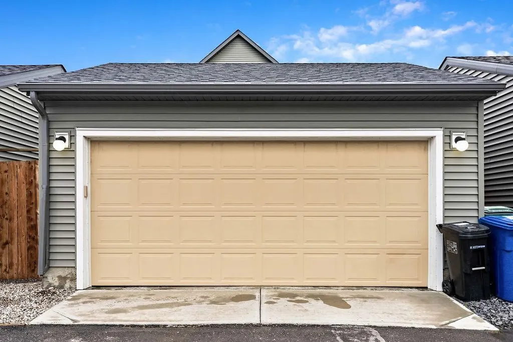 163 Highview Gate SE Airdrie AB T4A 3L6