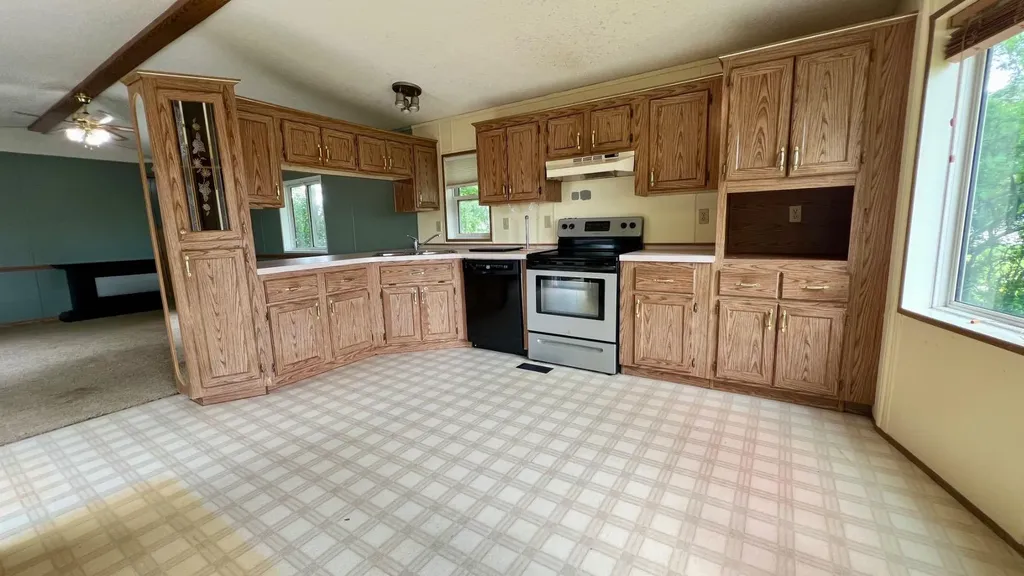 210 1st Avenue W Delia AB T0J 0W0