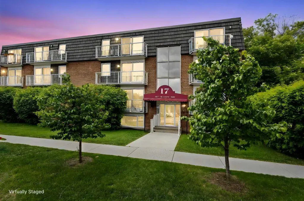 17 13 Street NW Calgary AB T2N1Z1