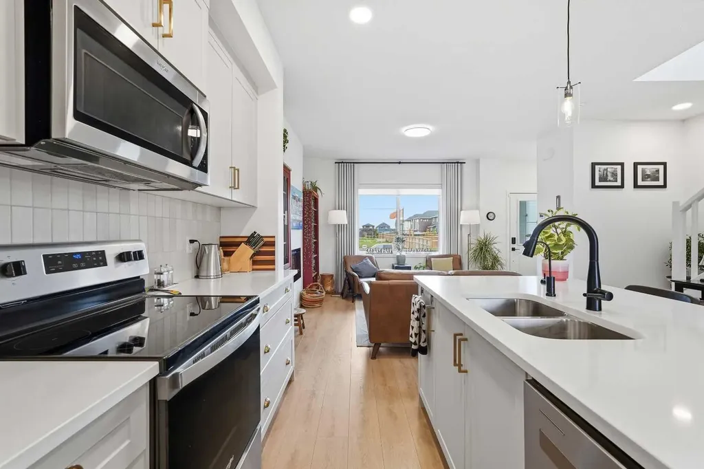 66 Fireside Street Cochrane AB T4C 3C9