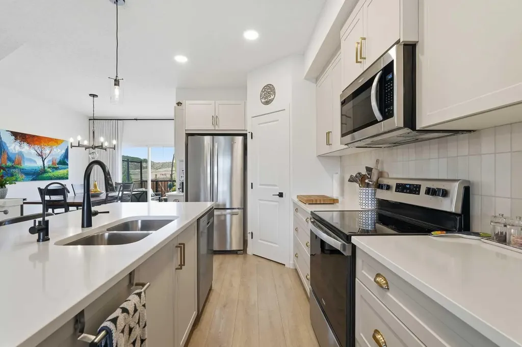 66 Fireside Street Cochrane AB T4C 3C9