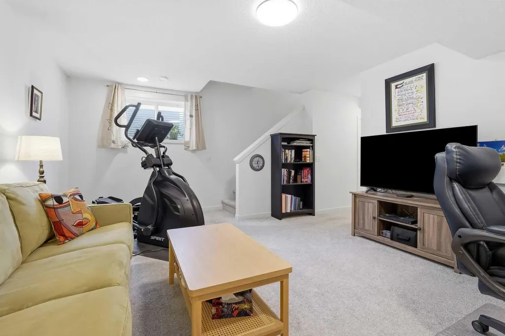 66 Fireside Street Cochrane AB T4C 3C9