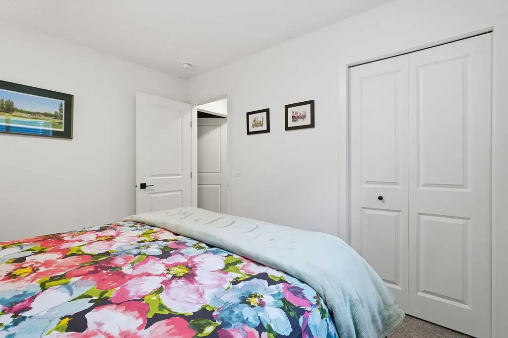 66 Fireside Street Cochrane AB T4C 3C9