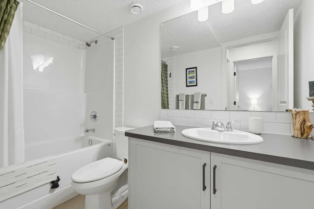 66 Fireside Street Cochrane AB T4C 3C9