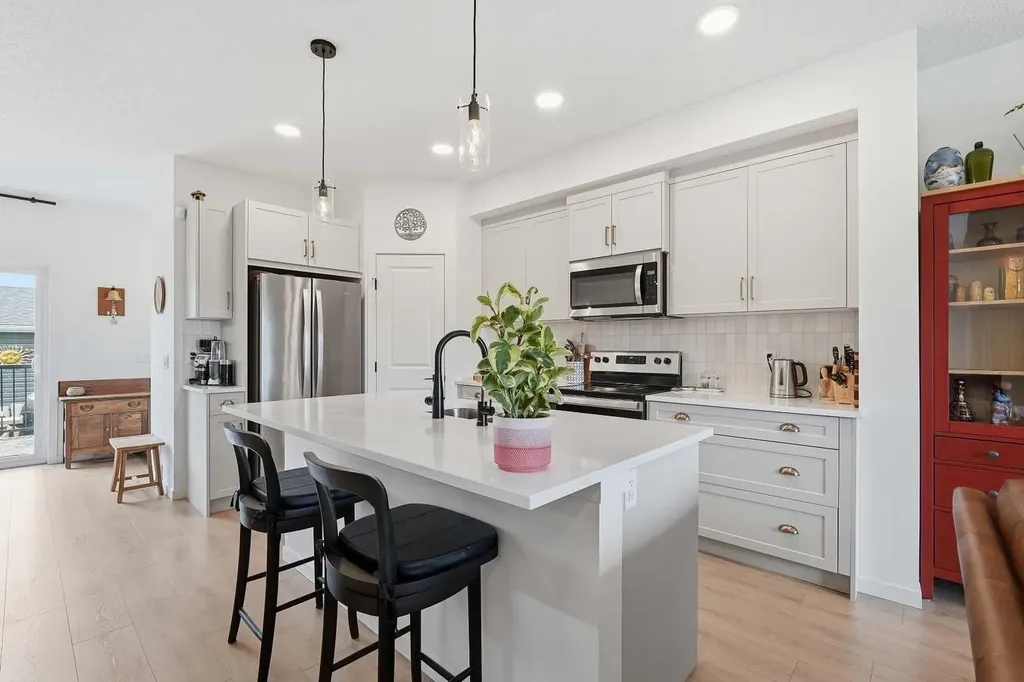 66 Fireside Street Cochrane AB T4C 3C9