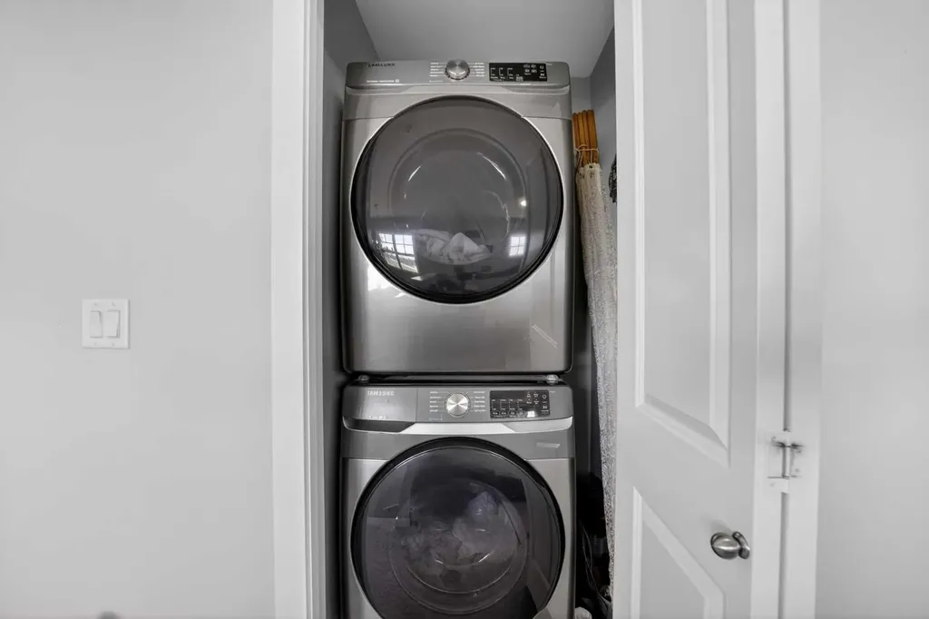 6 Springfield Boulevard Sylvan Lake AB T4S 0S5
