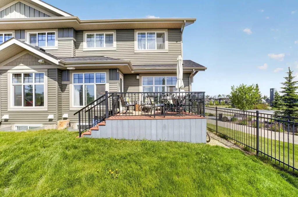 6 Springfield Boulevard Sylvan Lake AB T4S 0S5