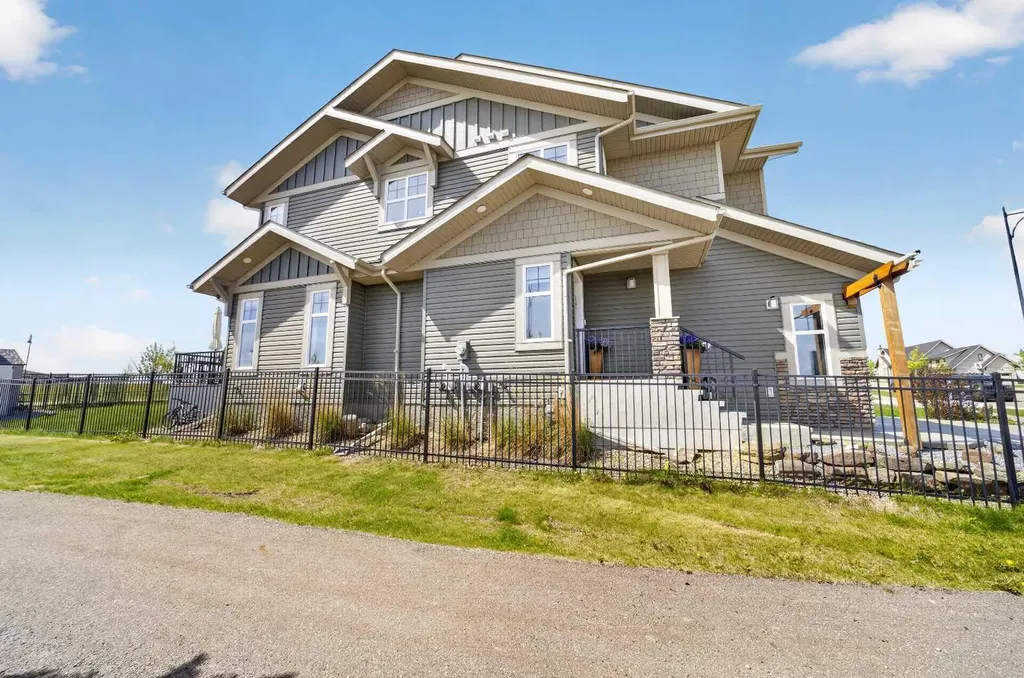 6 Springfield Boulevard Sylvan Lake AB T4S 0S5