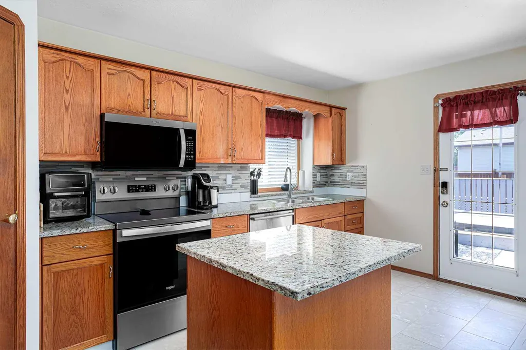 55 Edgewood Drive Camrose AB T4V 4Z3