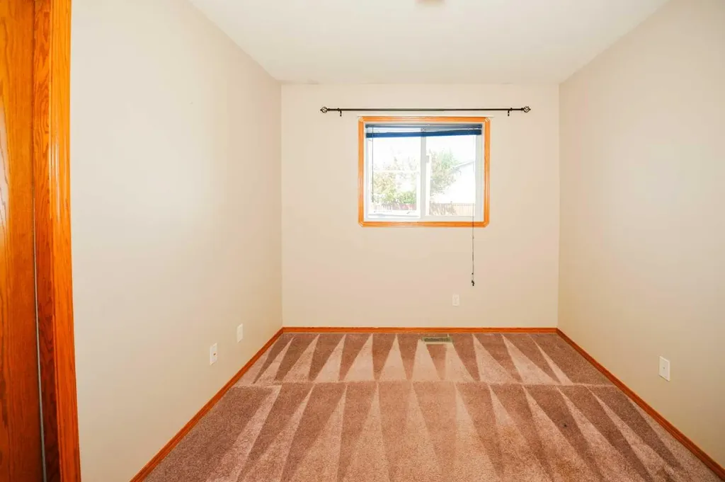 55 Edgewood Drive Camrose AB T4V 4Z3